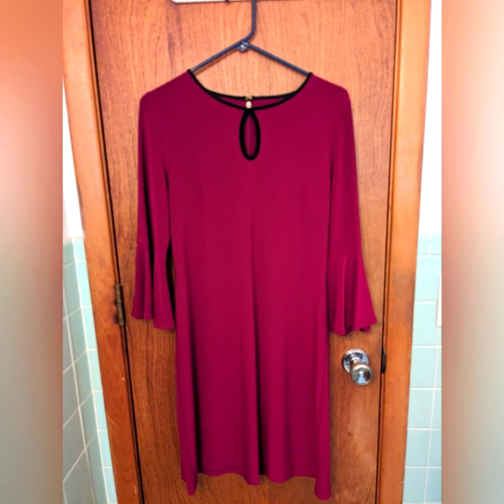 Tommy Hilfiger Midi Flare Sleeve Dress Medium